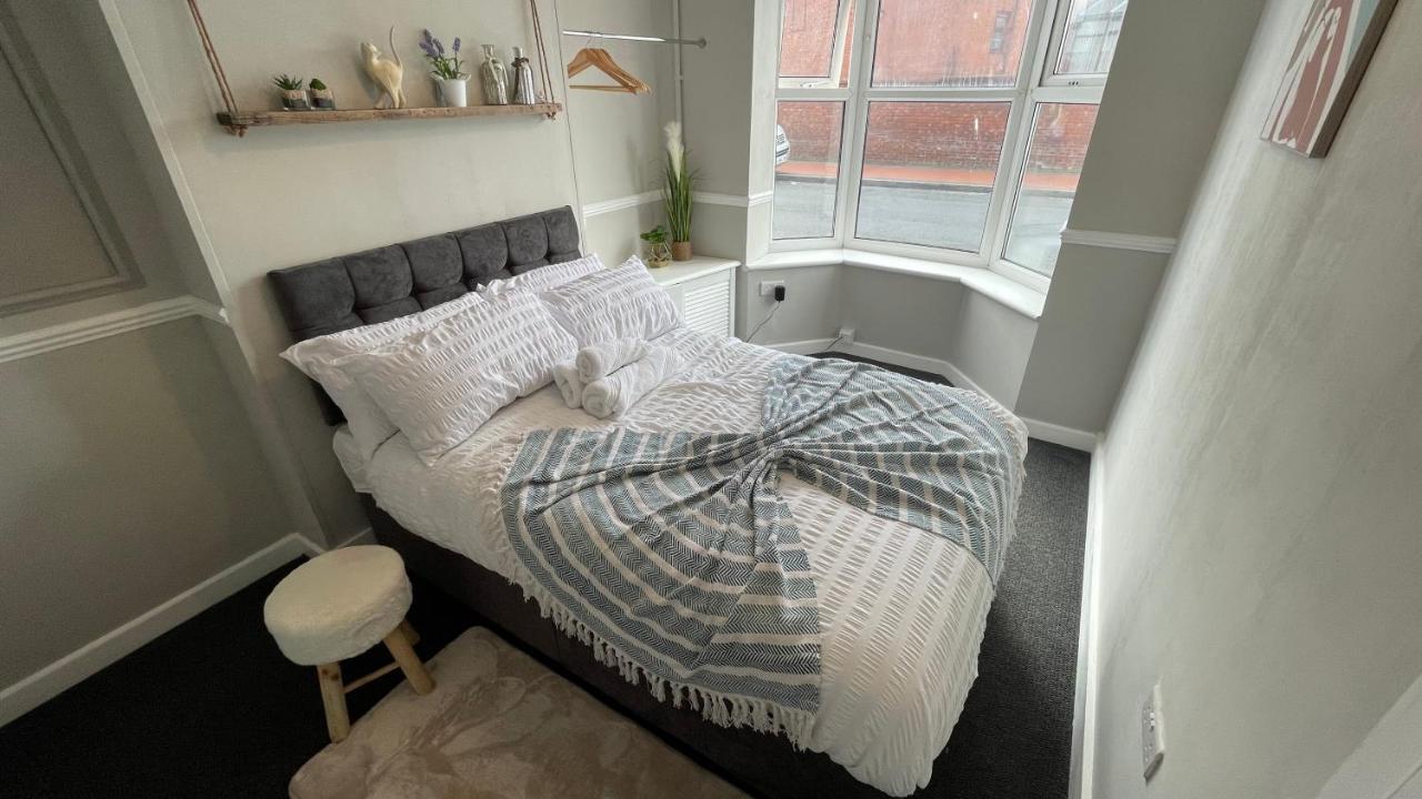 Spacious 6 Bed Home Near City & Albion Stadium Perfect For Contractors! Birmingam Exterior foto